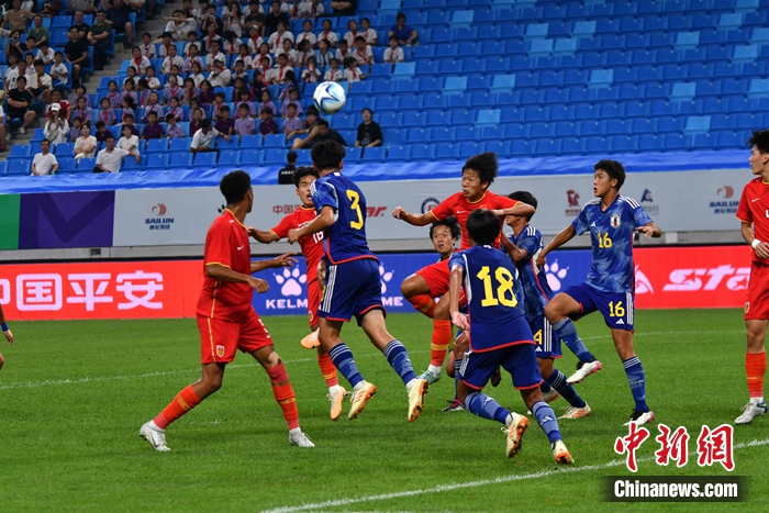 青岛决战点球定胜负 中国队4-2击败日本队夺得