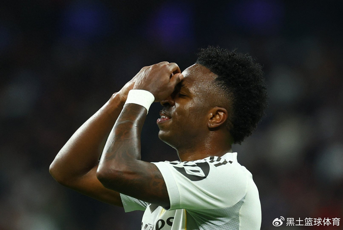 维尼修斯续约谈判陷入僵局 勒皇马拒绝支付姆巴